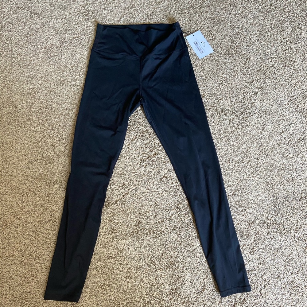 Zyia Brilliant Black 28” leggings NWT